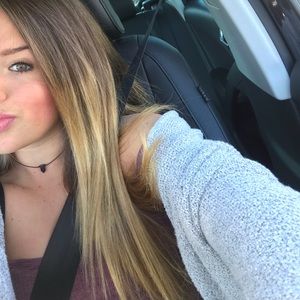 Meet your Posher, Julia